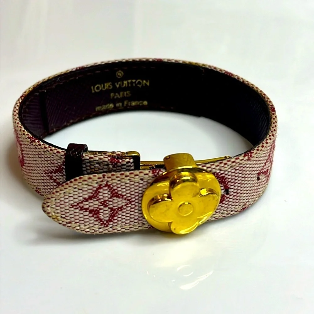 LOUIS VUITTON VINTAGE Wish Bracelet